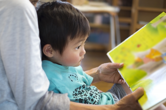 月30冊の絵本を読むママが選ぶ おすすめ知育絵本7選【3歳編
